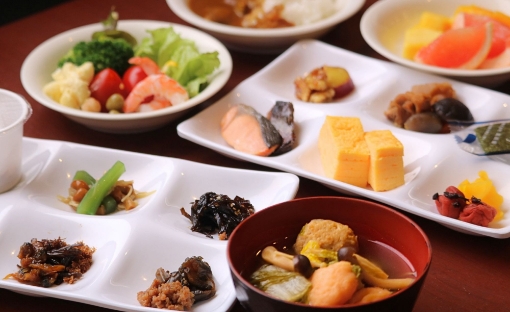 スカイバンケット「アジュール」/ 25階 日本料理「さくら」