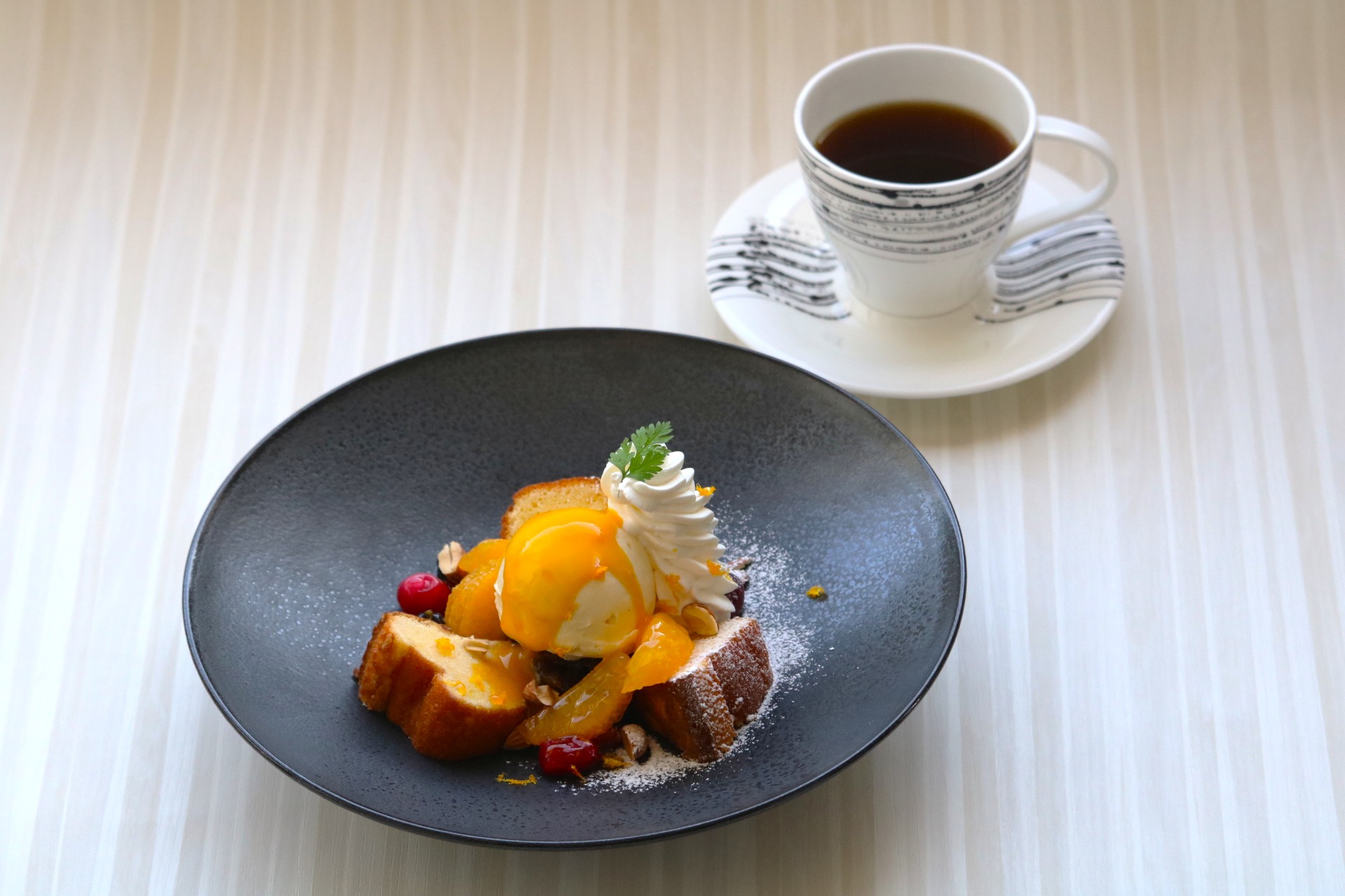 スーヴェニール･ド･パティシエ ～想いを重ねたデザートプレート～